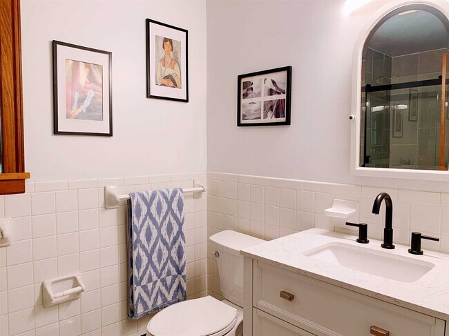 Building Photo - 74 Hilltop Rd