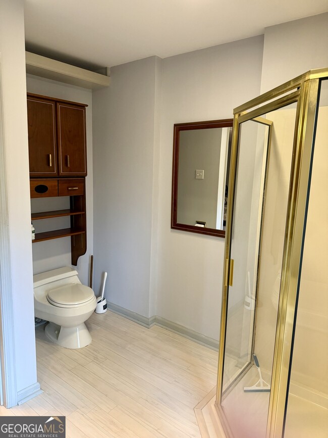 Building Photo - 507 Bridlepath Ln