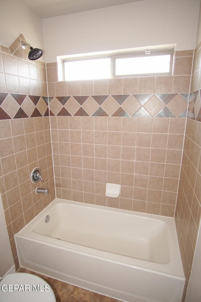 Building Photo - 14373 Coyote Trail Dr