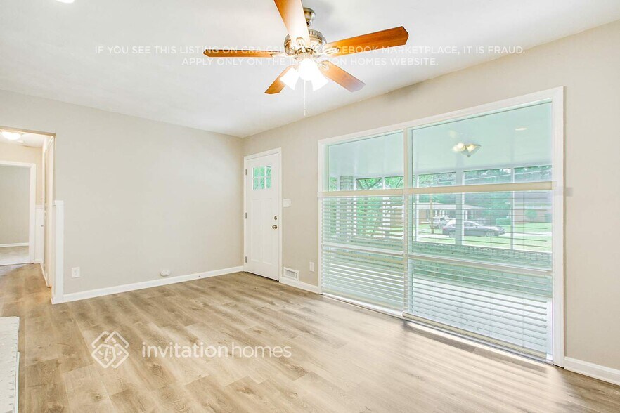 Building Photo - 1921 Cindy Dr