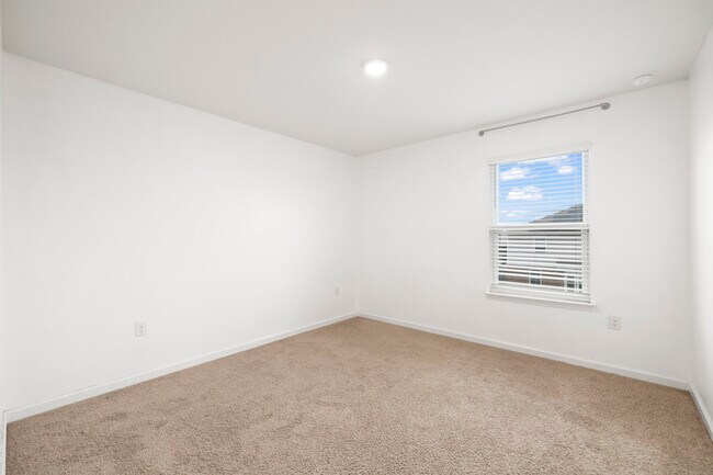 Building Photo - 814 Moorhen Wy