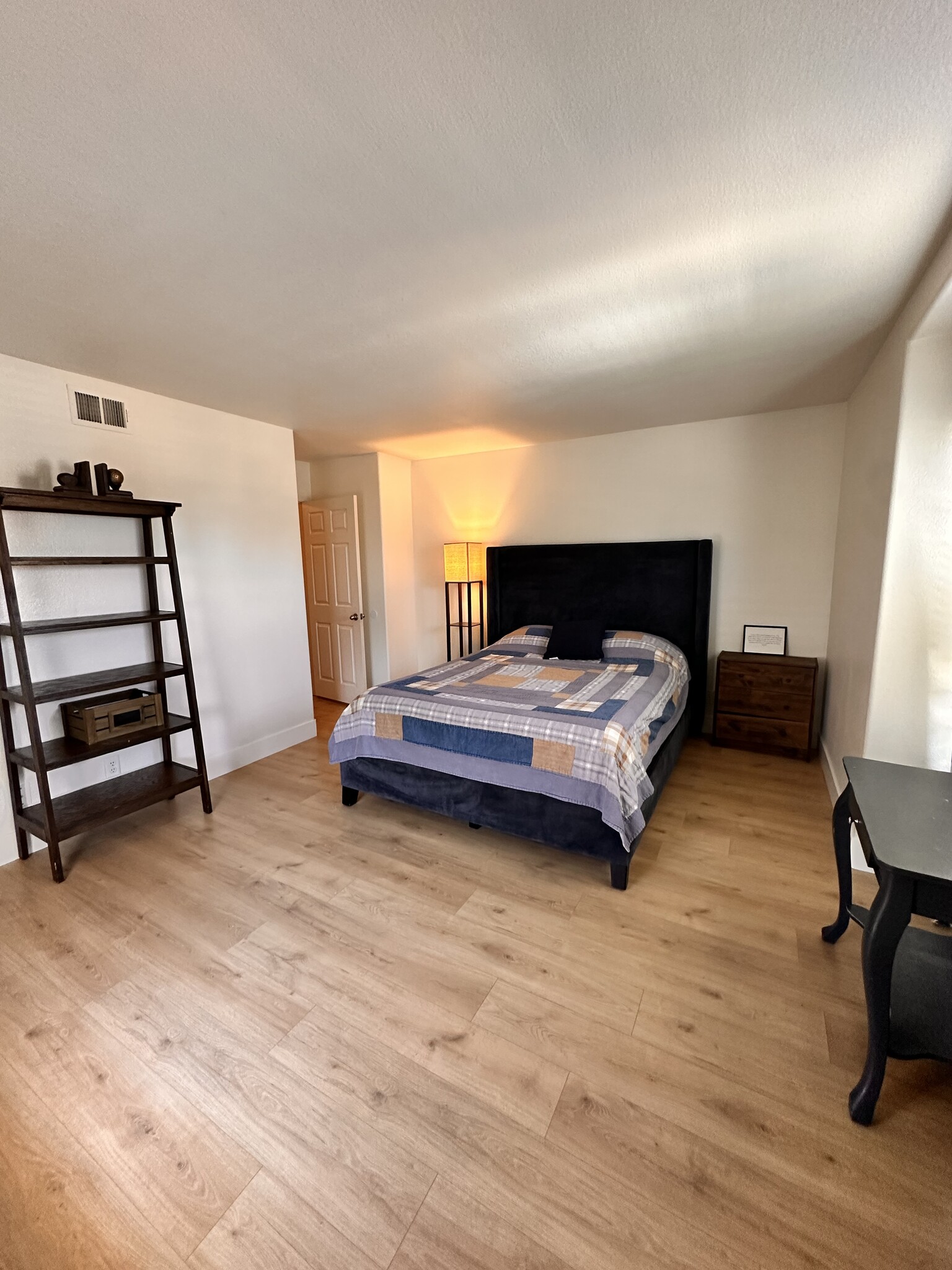 Building Photo - 23257 Joaquin Ridge Dr