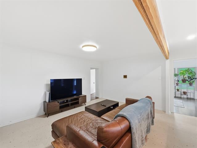 Building Photo - 2137 Lenamon Dr