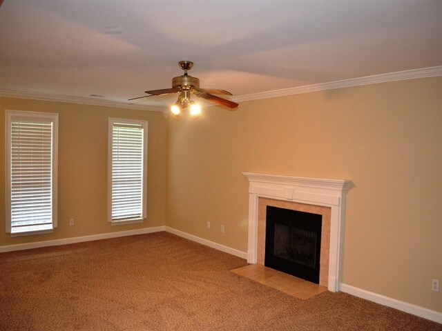 Building Photo - 101 Bonnie Woods Dr