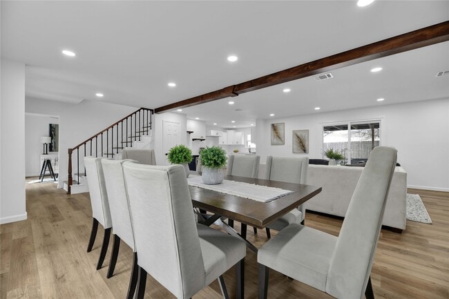 Building Photo - 2726 Stetson Ln