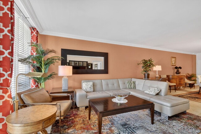 Building Photo - 3450 S Ocean Blvd