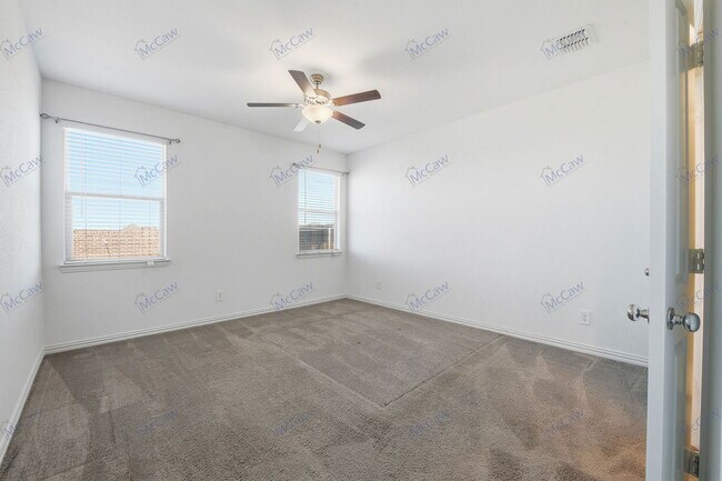 Building Photo - 2528 Starwater Dr