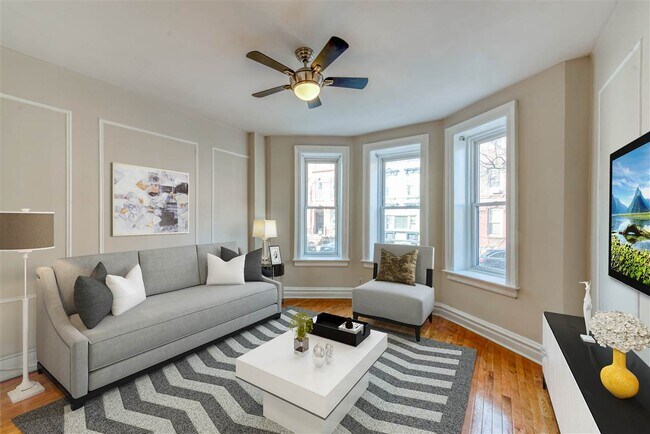 Primary Photo - 1231 Park Ave