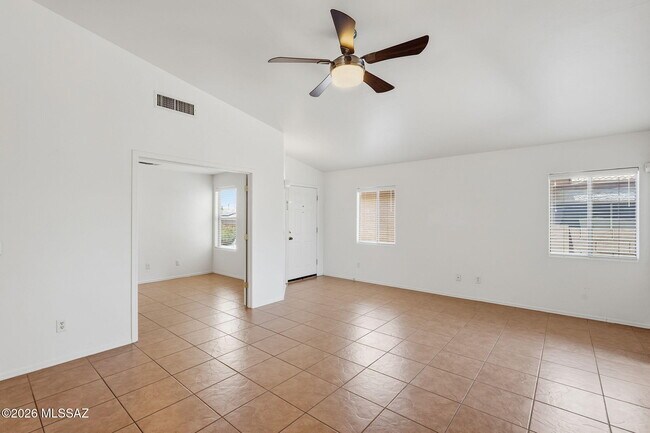 Building Photo - 8435 E Bowline Rd