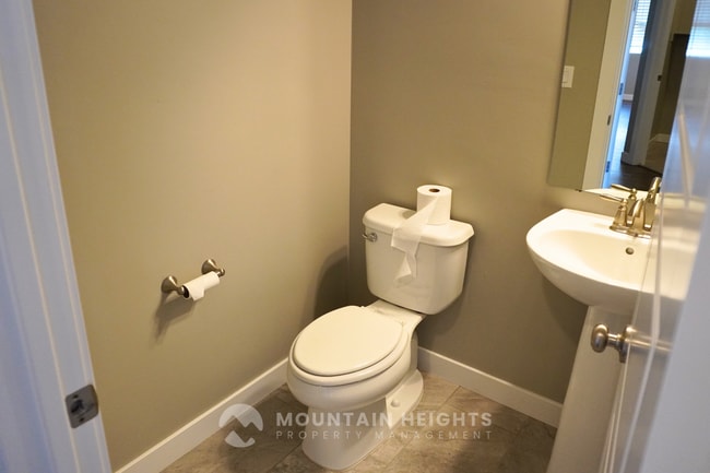 Building Photo - 3977 W Penstemon Wy