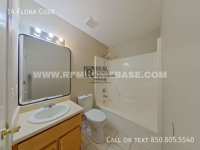 Building Photo - 14 Flora Cove