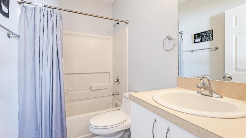 Building Photo - 2344 28th Ave E