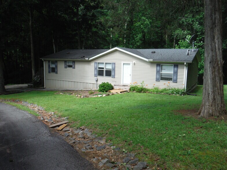 Building Photo - 127 John Lewis Dr