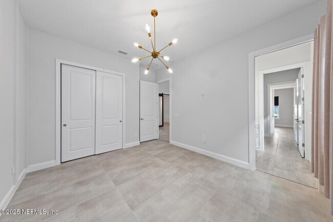 Building Photo - 264 Pine Haven Dr