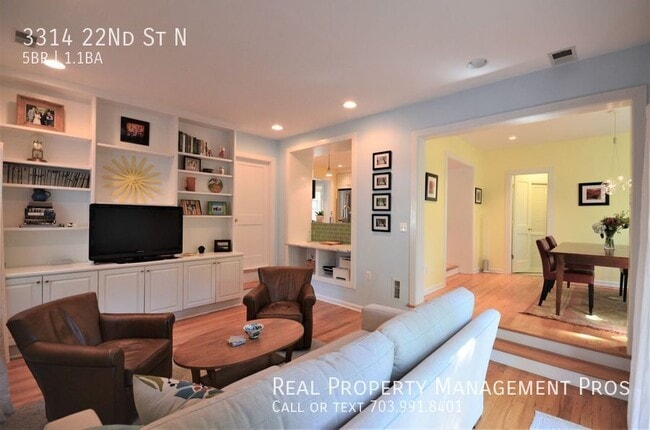 Building Photo - 3314 22nd St N