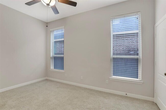 Building Photo - 27623 Dalton Bluff Ct