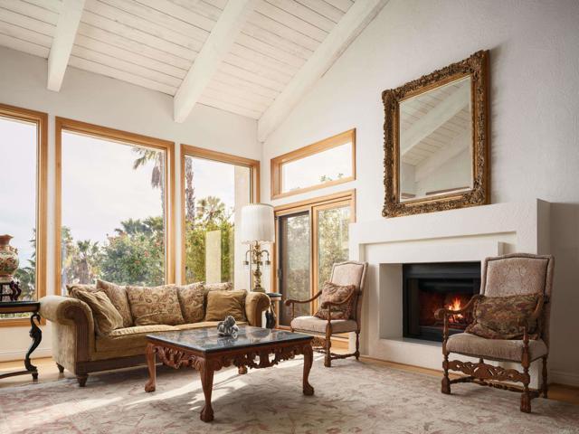 Building Photo - 20780 Fortuna Del Norte