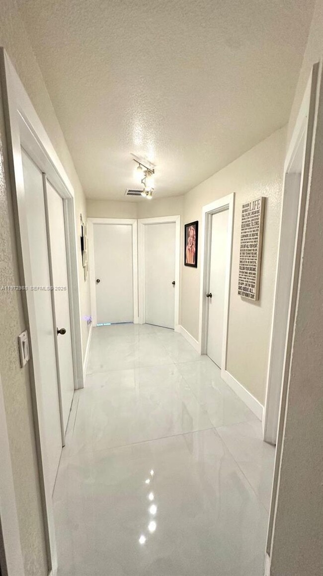 Building Photo - 1771 NW 17th St