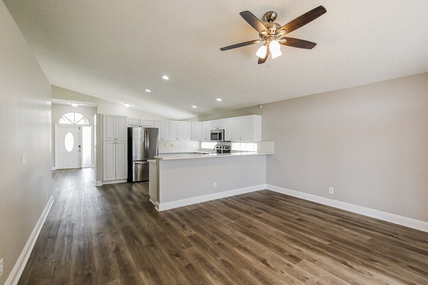 Building Photo - 18200 SW 6th St