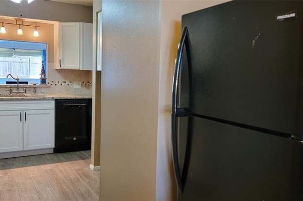 Building Photo - 6604 Montauk Dr