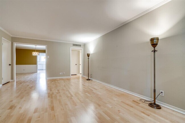 Building Photo - 6115 Averill Way