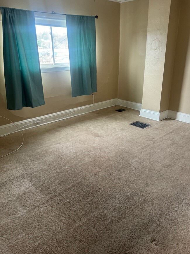 Building Photo - 104 Munson Ave