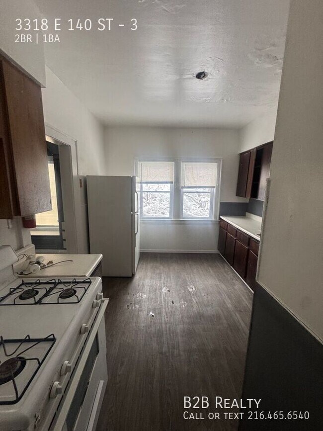 Building Photo - 3318 E 140th St