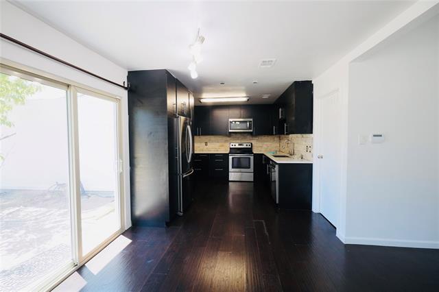 Building Photo - 991 Redcedar Way Dr
