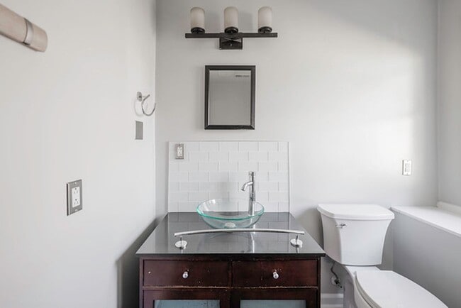 Building Photo - Beautiful Home Near Pony Pasture!