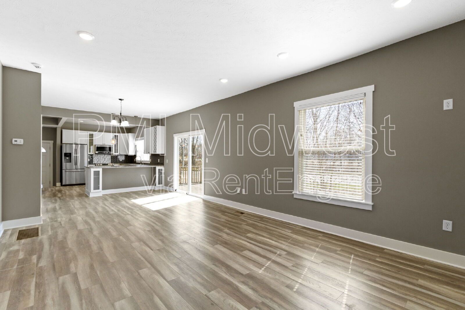 Building Photo - 1701 Barth Ave