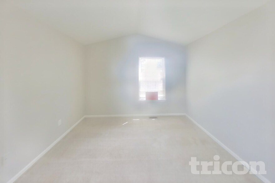 Building Photo - 1206 Primrose Ln