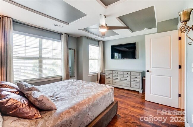 Building Photo - 2711 Tranquil Oak Pl