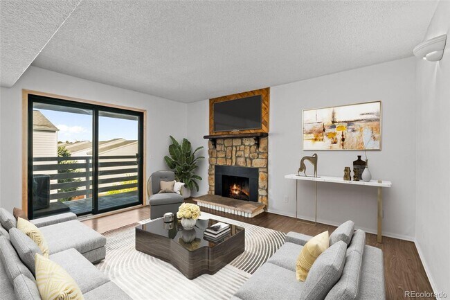 Building Photo - Metro Denver Condo with all the amenities