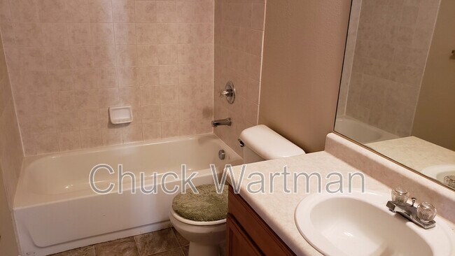 Building Photo - 4681 Tetman Ln