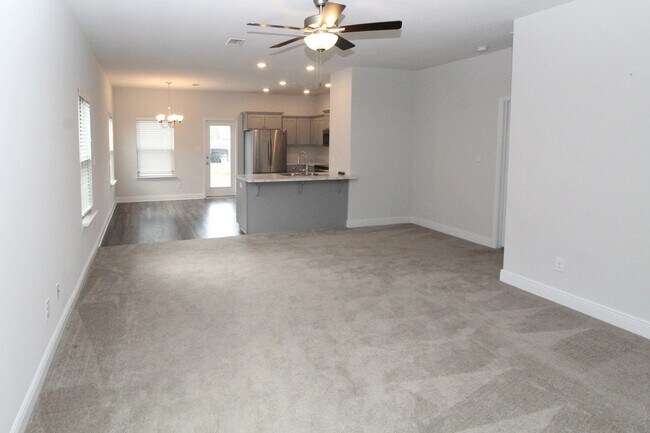 Building Photo - 4BR/2.5BA Home Near NAS Pensacola with First-Floor Primary, Stainless Kitchen & Covered Patio