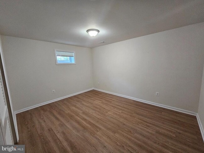 Building Photo - 5683 Ravenel Ln