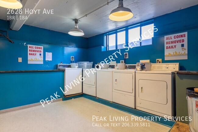 Building Photo - Bayside Collection - Spacious 1bd 1ba in D...