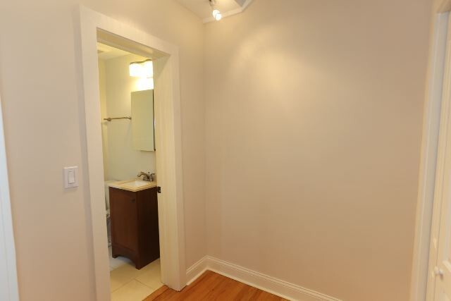 Building Photo - 617 W Patterson