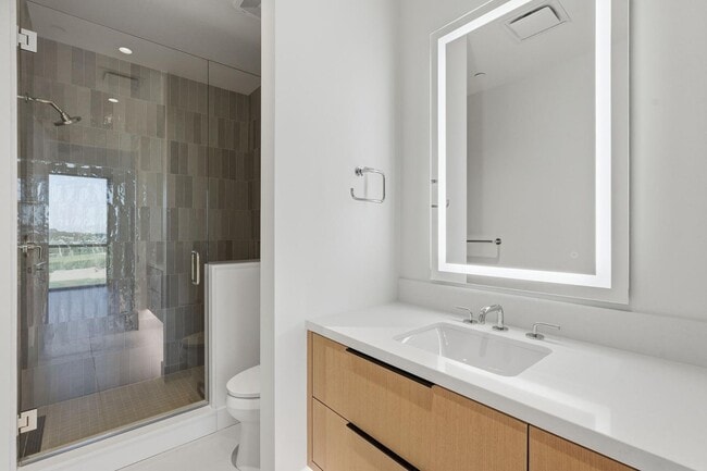 Building Photo - 4849 N Camelback Rdg Dr