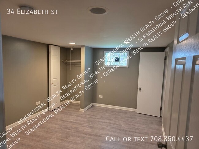 Building Photo - 34 Elizabeth St