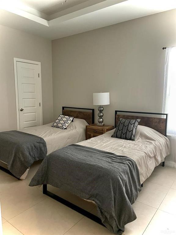 Building Photo - 16 Javalina Ave