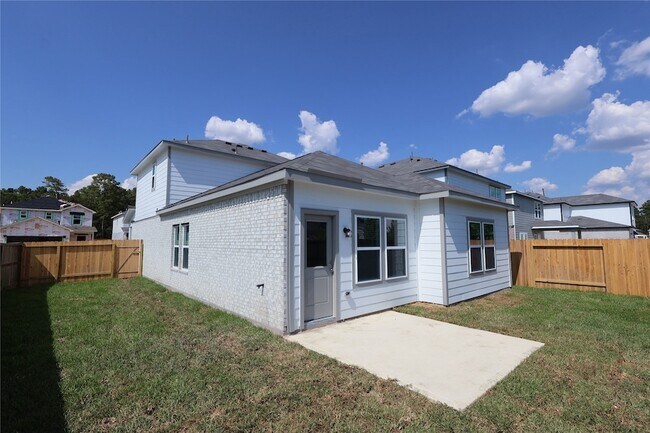 Building Photo - 7851 Bergamot Cir
