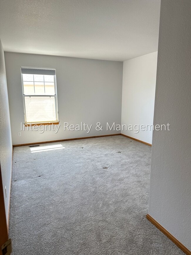 Building Photo - 3410 W 98th Dr