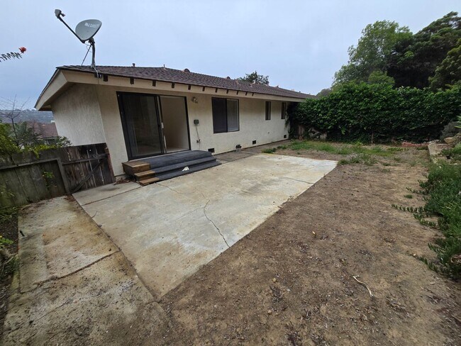 Building Photo - 4443 Caminito Pedernal