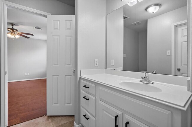 Building Photo - 28918 E Pecos River Ct
