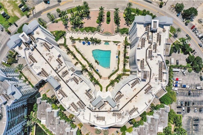 Building Photo - 7900 Harbor Island Dr