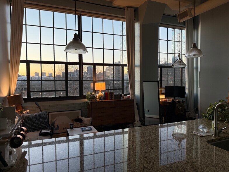 University City and Schuylkill River view - 2429 Locust St