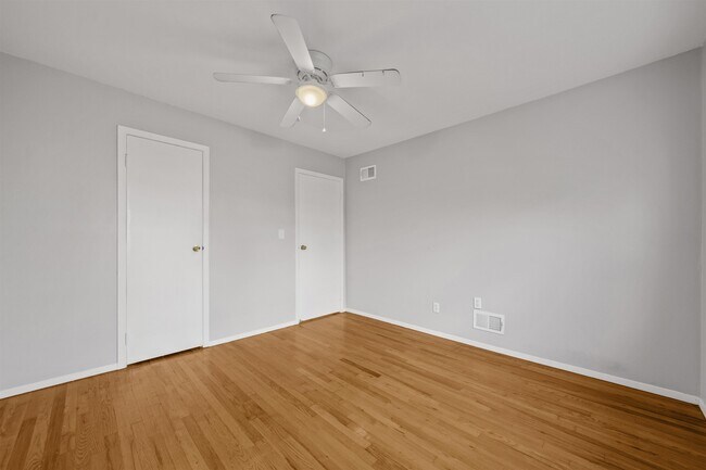 Building Photo - 26 Briarwood Rd