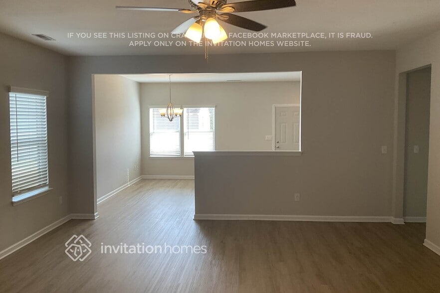 Building Photo - 4902 Staffordshire Ln