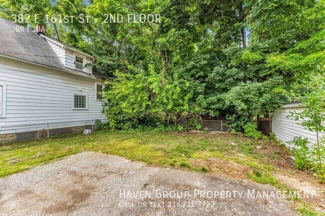 Building Photo - 382 E 161st St